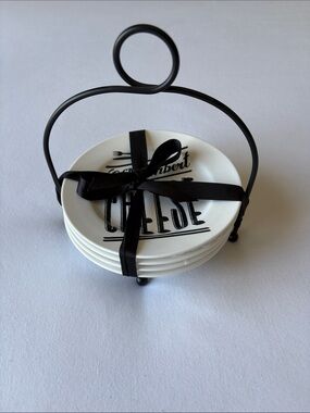 Ciroa White  Plate Set with Black Stand and Ribbon
